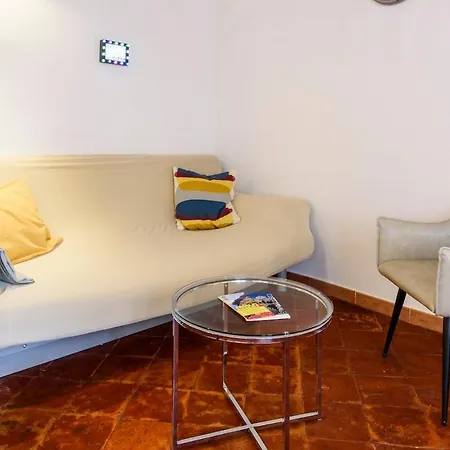 Le Finestre Sui Tetti Apartment *