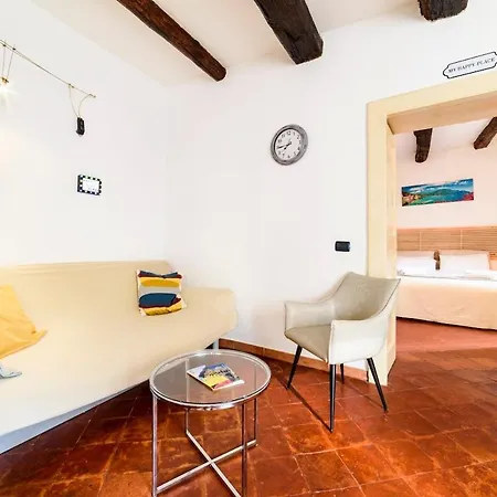 Apartment Le Finestre Sui Tetti