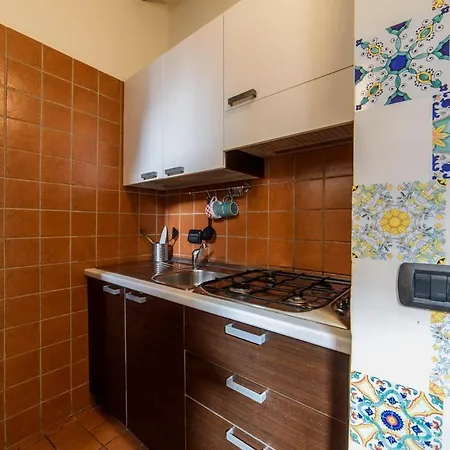 Le Finestre Sui Tetti Apartment Salerno
